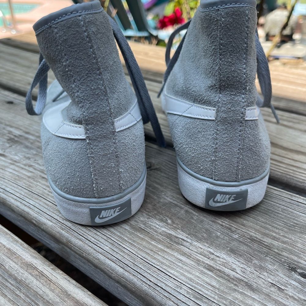 Nike suede hi tops - Picture 2 of 6